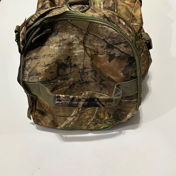 Bird and Buck Hunters Camouflage Duffle Bag - Picture 5 of 10